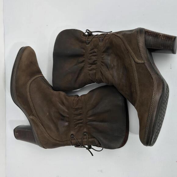 997 Clarks Artisan Womens Brown Leather‎ Ruched Corset Tie Booties Size 9.5 - Picture 5 of 9